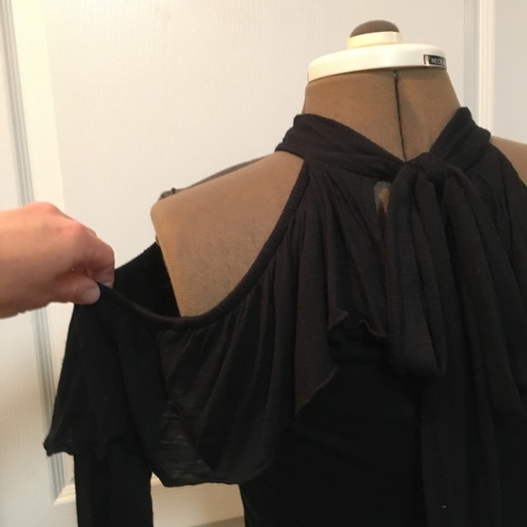 Unique Cold Shoulder Top - Picture 8 of 9